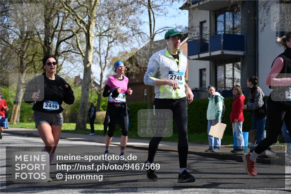 12.04.2026 - 45. Internationalen Wilhelmsburger Insellauf J. Mangold http://msf.ph/oto/9467569 12.04.2026 11:05:42 Ziel 3920, 2267, 2268, 2767, 2481, 2449, 4865, 4188, 2749, 4477, 4476, 5818, 3717, 2330, 3460 meine-sportfotos.de