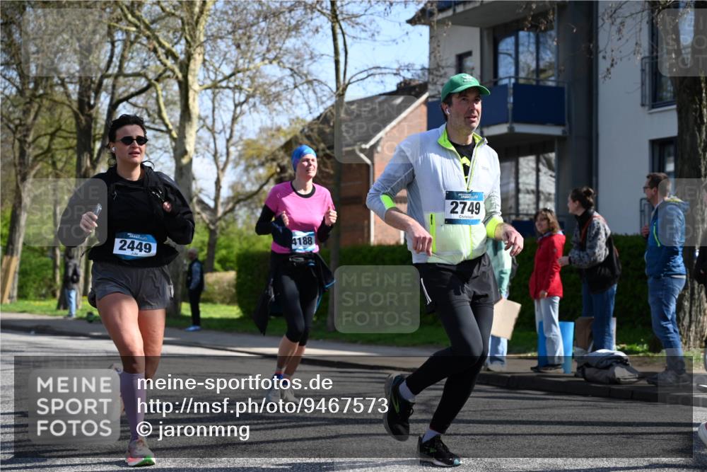 12.04.2026 - 45. Internationalen Wilhelmsburger Insellauf J. Mangold http://msf.ph/oto/9467573 12.04.2026 11:05:42 Ziel 3920, 2267, 2268, 2767, 2481, 2449, 4865, 4188, 2749, 4477, 4476, 5818, 3717, 2330, 3460 meine-sportfotos.de