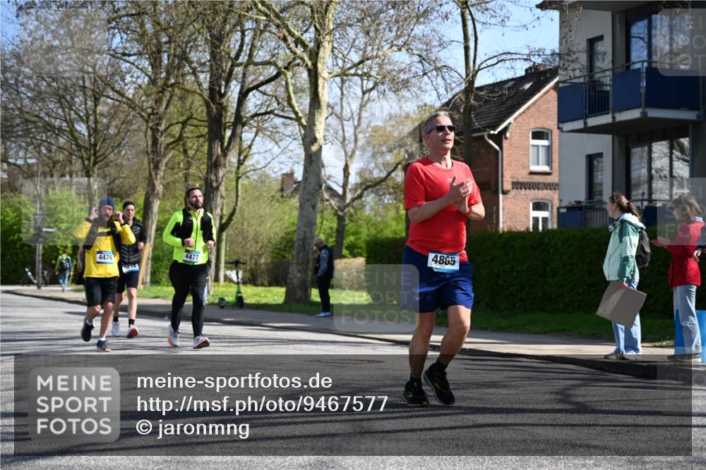 12.04.2026 - 45. Internationalen Wilhelmsburger Insellauf J. Mangold http://msf.ph/oto/9467577 12.04.2026 11:05:45 Ziel 3920, 2267, 2268, 2767, 2481, 2449, 4865, 4188, 2749, 4477, 4476, 5818, 3717, 3717, 2330, 3460, 4564 meine-sportfotos.de