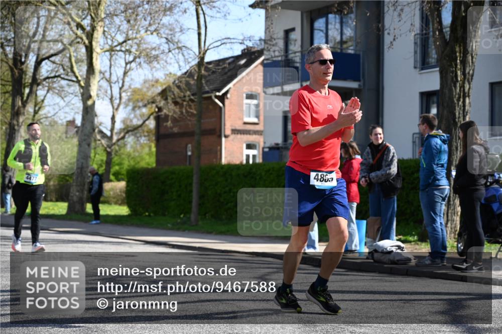 12.04.2026 - 45. Internationalen Wilhelmsburger Insellauf J. Mangold http://msf.ph/oto/9467588 12.04.2026 11:05:46 Ziel 3920, 2267, 2268, 2767, 2481, 2449, 4865, 4188, 2749, 4477, 4476, 5818, 3717, 2330, 3460, 4564, 3790 meine-sportfotos.de