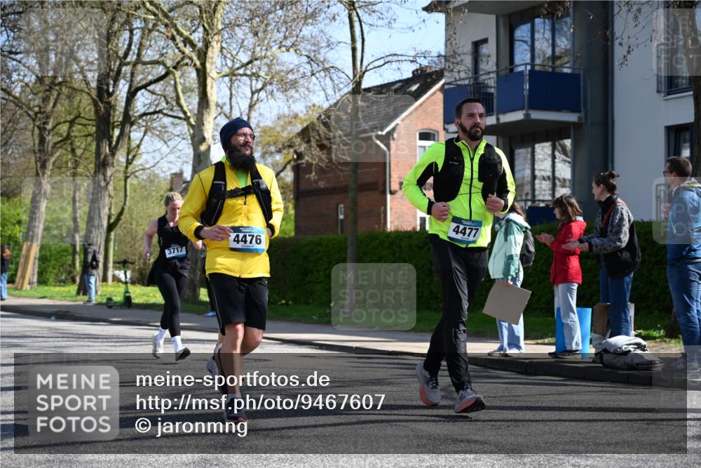 12.04.2026 - 45. Internationalen Wilhelmsburger Insellauf J. Mangold http://msf.ph/oto/9467607 12.04.2026 11:05:48 Ziel 3920, 2267, 2268, 2767, 2481, 2449, 4865, 4188, 2749, 4477, 4476, 5818, 3717, 2330, 3460, 4564, 3790 meine-sportfotos.de