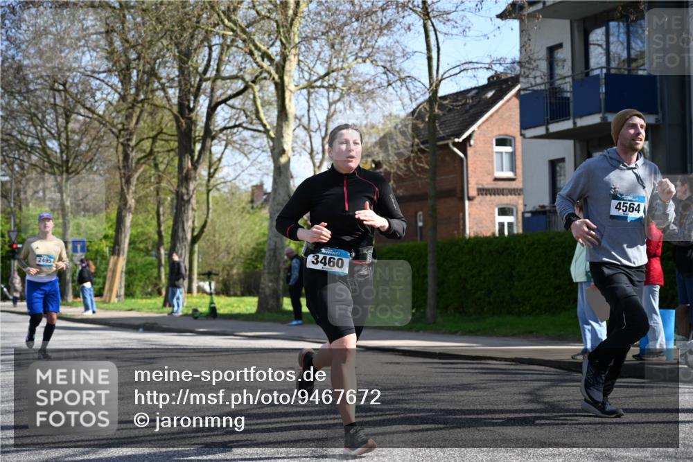 12.04.2026 - 45. Internationalen Wilhelmsburger Insellauf J. Mangold http://msf.ph/oto/9467672 12.04.2026 11:06:19 Ziel 2330, 3460, 4564, 3790, 2495, 3570, 2862, 2863, 5720 meine-sportfotos.de