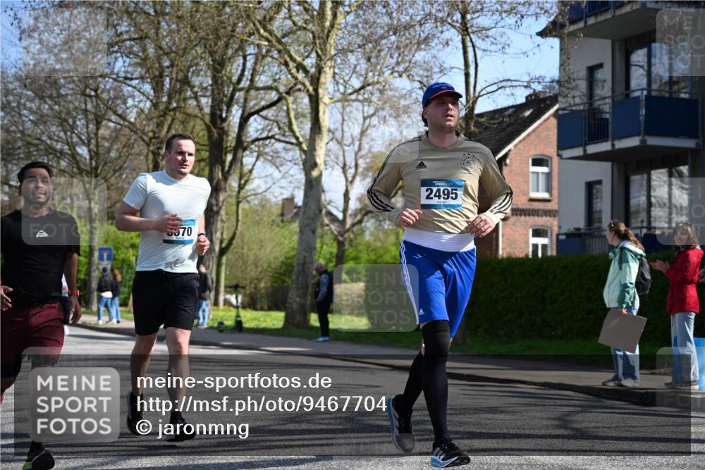 12.04.2026 - 45. Internationalen Wilhelmsburger Insellauf J. Mangold http://msf.ph/oto/9467704 12.04.2026 11:06:23 Ziel 2330, 3460, 4564, 3790, 2495, 3570, 2862, 2863, 5720 meine-sportfotos.de