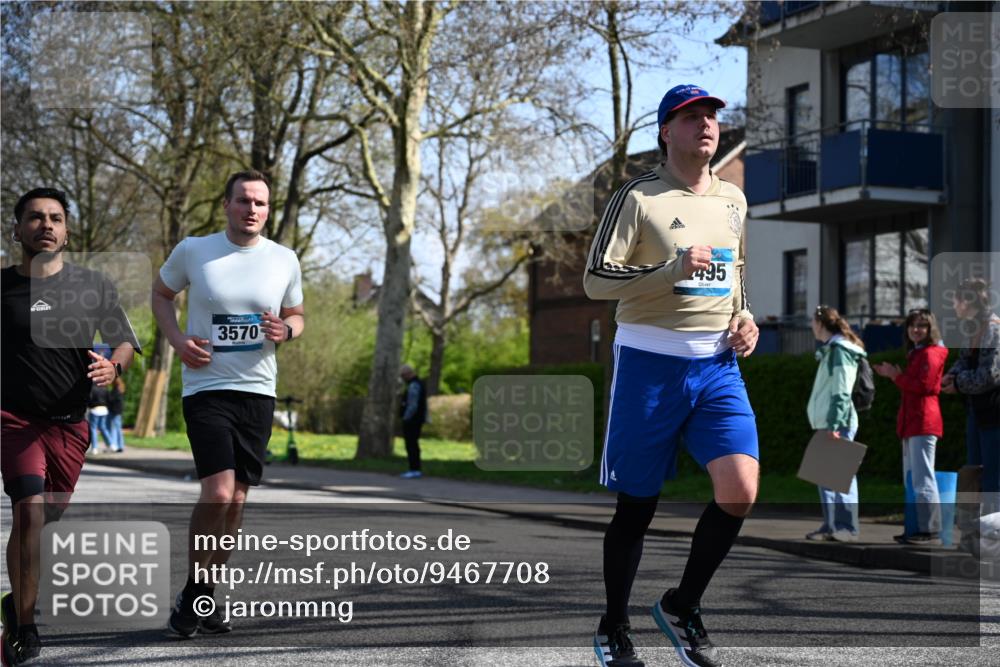 12.04.2026 - 45. Internationalen Wilhelmsburger Insellauf J. Mangold http://msf.ph/oto/9467708 12.04.2026 11:06:23 Ziel 2330, 3460, 4564, 3790, 2495, 3570, 2862, 2863, 5720 meine-sportfotos.de