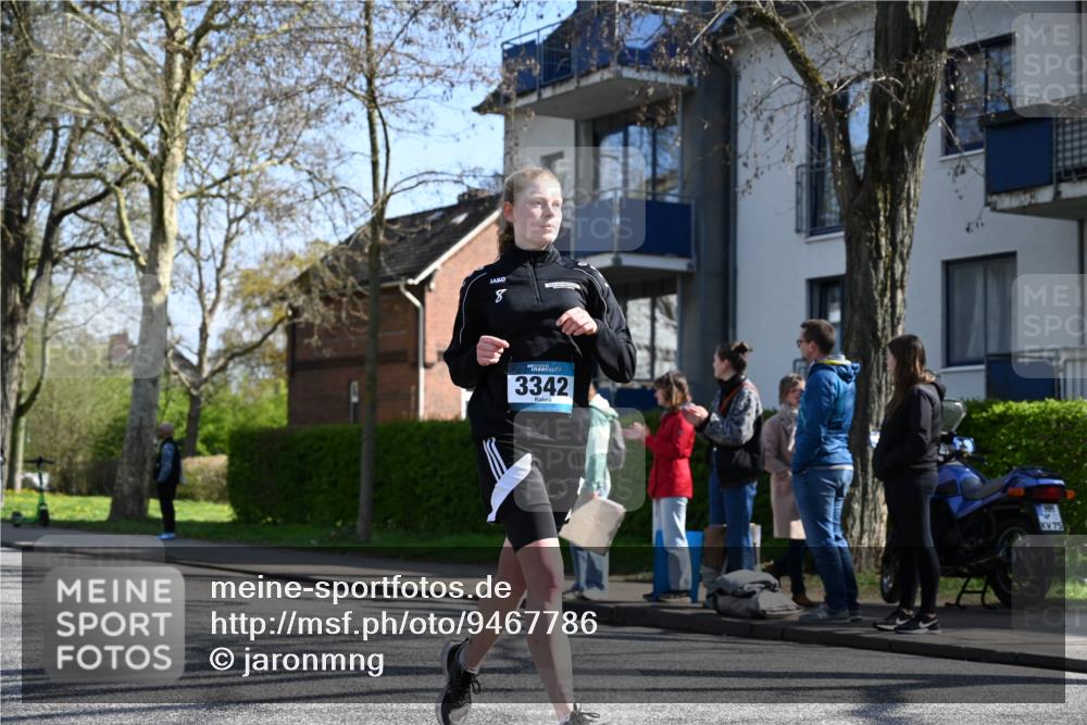 12.04.2026 - 45. Internationalen Wilhelmsburger Insellauf J. Mangold http://msf.ph/oto/9467786 12.04.2026 11:07:00 Ziel 3342, 3885, 2777, 4949, 4359, 2567, 2778, 5806, 3149, 3967, 4856, 3295 meine-sportfotos.de