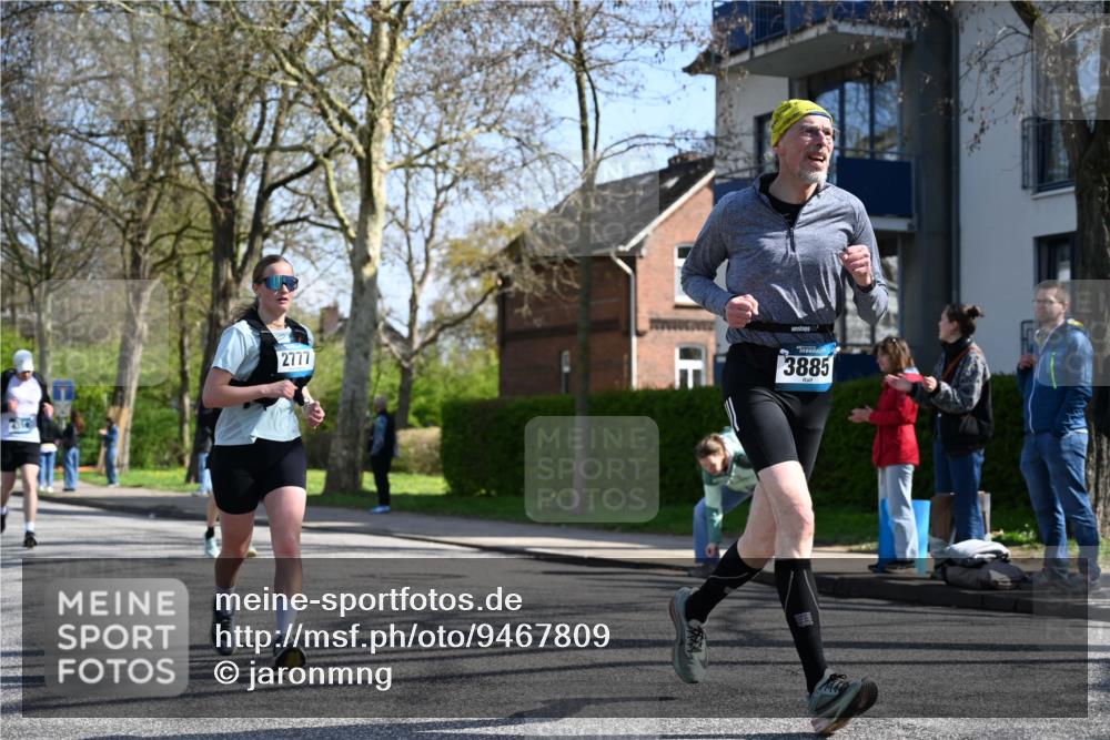 12.04.2026 - 45. Internationalen Wilhelmsburger Insellauf J. Mangold http://msf.ph/oto/9467809 12.04.2026 11:07:03 Ziel 3342, 3885, 2777, 4949, 4359, 2567, 2778, 5806, 3149, 3967, 3967, 4856, 3295 meine-sportfotos.de