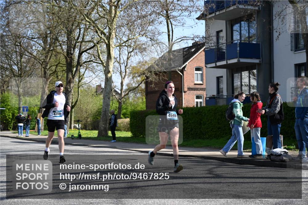 12.04.2026 - 45. Internationalen Wilhelmsburger Insellauf J. Mangold http://msf.ph/oto/9467825 12.04.2026 11:07:05 Ziel 3342, 3885, 2777, 4949, 4359, 2567, 2778, 5806, 3149, 3967, 4856, 4856, 3295, 2924 meine-sportfotos.de