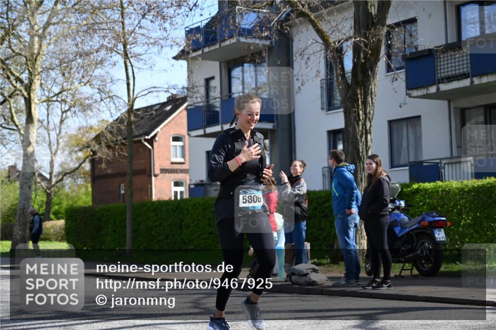 12.04.2026 - 45. Internationalen Wilhelmsburger Insellauf J. Mangold http://msf.ph/oto/9467925 12.04.2026 11:07:20 Ziel 4359, 2567, 2778, 5806, 3149, 3967, 4856, 3295, 2924, 2660 meine-sportfotos.de