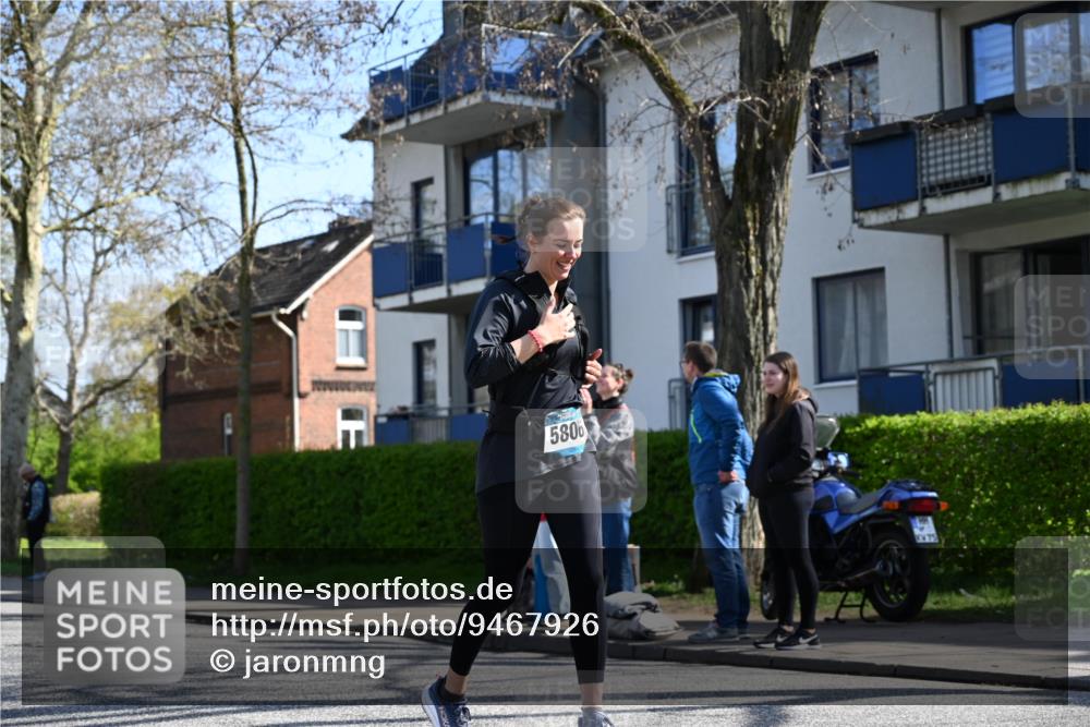 12.04.2026 - 45. Internationalen Wilhelmsburger Insellauf J. Mangold http://msf.ph/oto/9467926 12.04.2026 11:07:20 Ziel 4359, 2567, 2778, 5806, 3149, 3967, 4856, 3295, 2924, 2660 meine-sportfotos.de