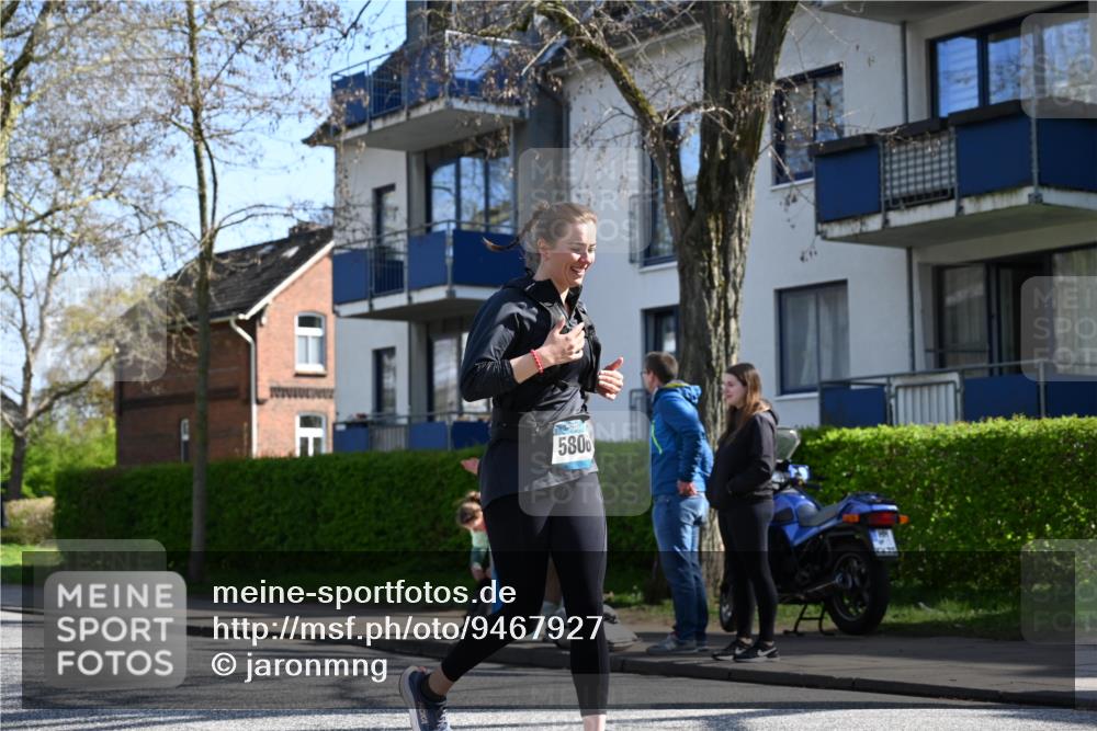 12.04.2026 - 45. Internationalen Wilhelmsburger Insellauf J. Mangold http://msf.ph/oto/9467927 12.04.2026 11:07:20 Ziel 4359, 2567, 2778, 5806, 3149, 3967, 4856, 3295, 2924, 2660 meine-sportfotos.de