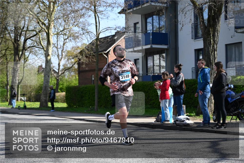 12.04.2026 - 45. Internationalen Wilhelmsburger Insellauf J. Mangold http://msf.ph/oto/9467940 12.04.2026 11:07:24 Ziel 2567, 2778, 5806, 3149, 3967, 4856, 3295, 2924, 2660, 2882, 2864 meine-sportfotos.de