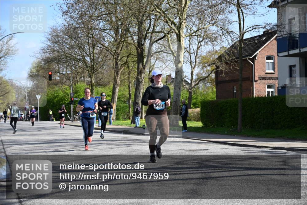 12.04.2026 - 45. Internationalen Wilhelmsburger Insellauf J. Mangold http://msf.ph/oto/9467959 12.04.2026 11:07:26 Ziel 2567, 2778, 5806, 3149, 3967, 4856, 3295, 2924, 2660, 2882, 2864, 3671 meine-sportfotos.de