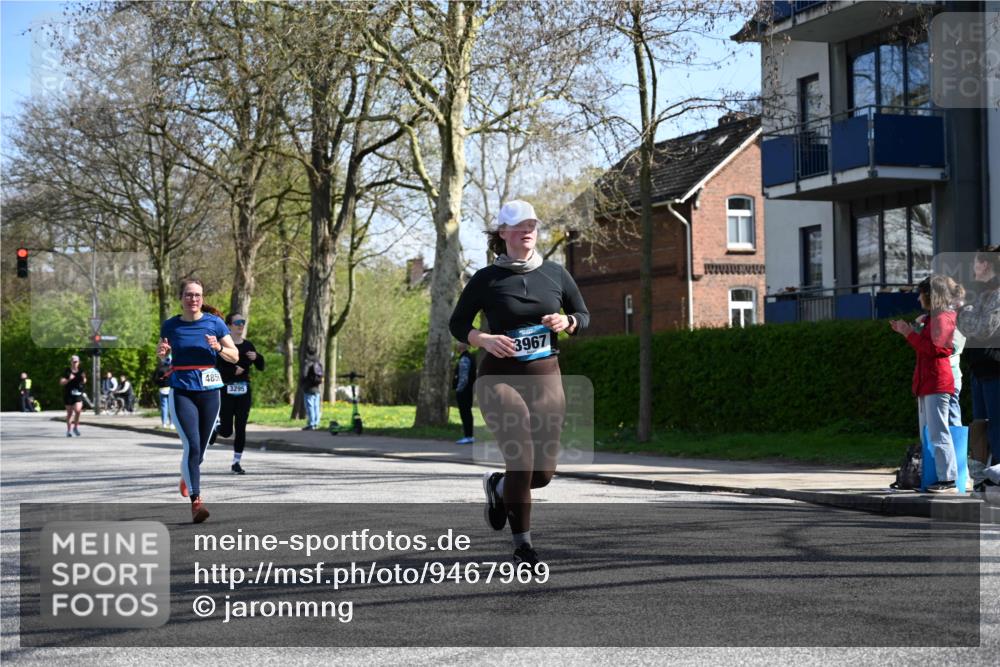 12.04.2026 - 45. Internationalen Wilhelmsburger Insellauf J. Mangold http://msf.ph/oto/9467969 12.04.2026 11:07:27 Ziel 2567, 2778, 5806, 3149, 3967, 4856, 3295, 2924, 2660, 2882, 2864, 3671 meine-sportfotos.de