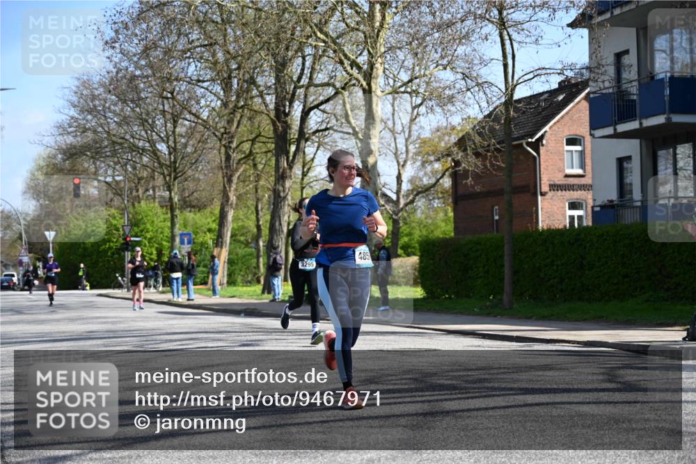 12.04.2026 - 45. Internationalen Wilhelmsburger Insellauf J. Mangold http://msf.ph/oto/9467971 12.04.2026 11:07:28 Ziel 2567, 2778, 5806, 3149, 3967, 4856, 3295, 2924, 2660, 2882, 2864, 3671 meine-sportfotos.de