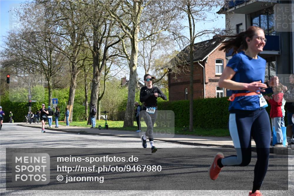 12.04.2026 - 45. Internationalen Wilhelmsburger Insellauf J. Mangold http://msf.ph/oto/9467980 12.04.2026 11:07:29 Ziel 2567, 2778, 5806, 3149, 3967, 4856, 3295, 2924, 2924, 2660, 2882, 2864, 3671 meine-sportfotos.de