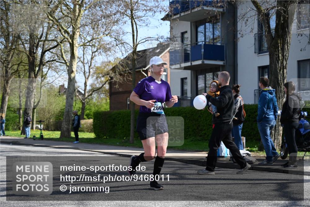 12.04.2026 - 45. Internationalen Wilhelmsburger Insellauf J. Mangold http://msf.ph/oto/9468011 12.04.2026 11:07:41 Ziel 4856, 3295, 2924, 2660, 2882, 2864, 3671, 4956, 3397, 2800, 4977, 3740 meine-sportfotos.de