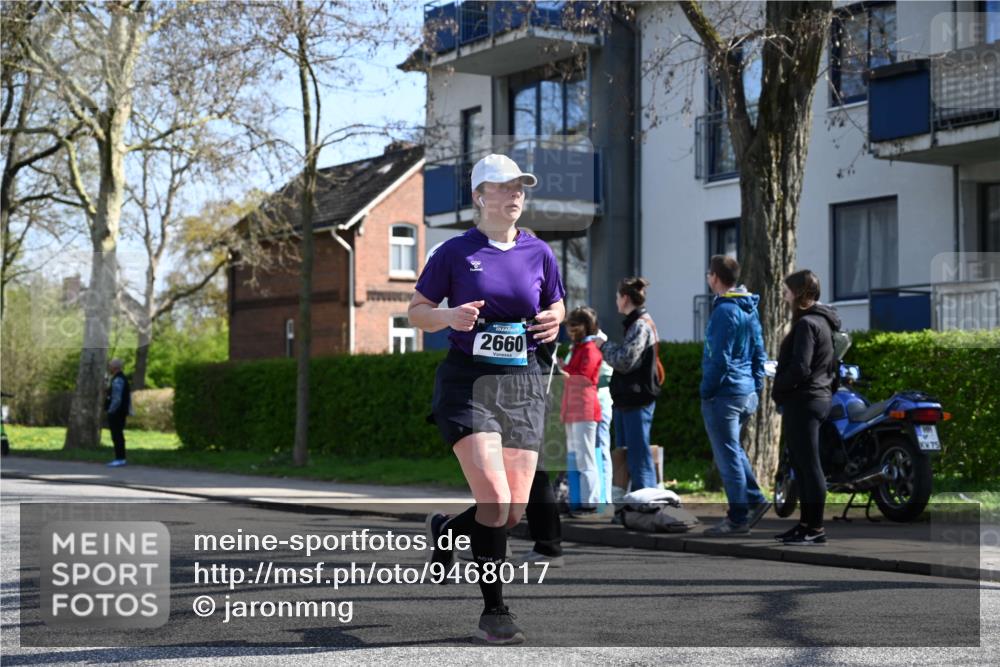 12.04.2026 - 45. Internationalen Wilhelmsburger Insellauf J. Mangold http://msf.ph/oto/9468017 12.04.2026 11:07:42 Ziel 4856, 3295, 2924, 2660, 2882, 2864, 3671, 4956, 4956, 3397, 2800, 4977, 3740, 2686 meine-sportfotos.de