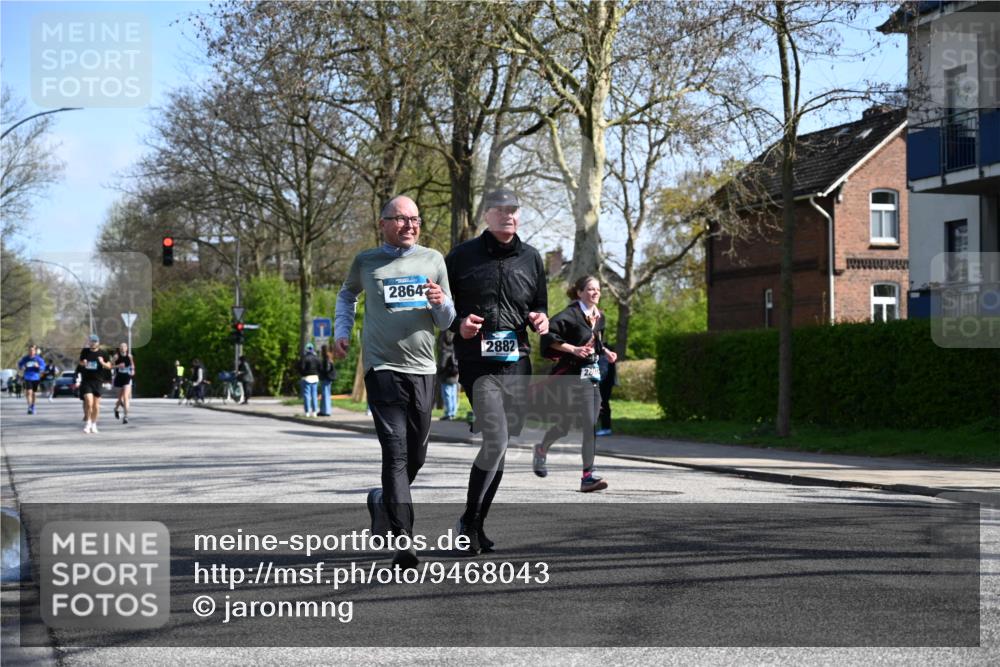 12.04.2026 - 45. Internationalen Wilhelmsburger Insellauf J. Mangold http://msf.ph/oto/9468043 12.04.2026 11:07:51 Ziel 2924, 2660, 2882, 2864, 3671, 4956, 3397, 2800, 4977, 3740, 2686 meine-sportfotos.de