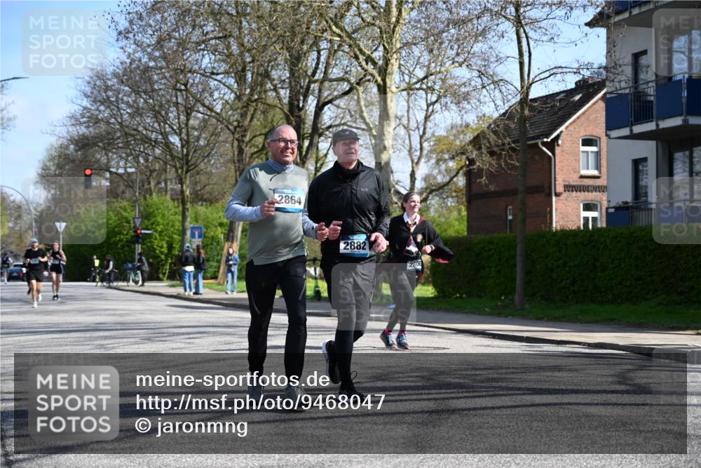 12.04.2026 - 45. Internationalen Wilhelmsburger Insellauf J. Mangold http://msf.ph/oto/9468047 12.04.2026 11:07:51 Ziel 2924, 2660, 2882, 2864, 3671, 4956, 3397, 2800, 4977, 3740, 2686 meine-sportfotos.de
