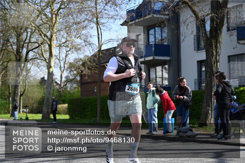 12.04.2026 - 45. Internationalen Wilhelmsburger Insellauf J. Mangold http://msf.ph/oto/9468130 12.04.2026 11:08:15 Ziel 4956, 3397, 2800, 4977, 3740, 2686, 4624, 3732, 4232, 3569, 5285, 0000, 2142, 4371 meine-sportfotos.de
