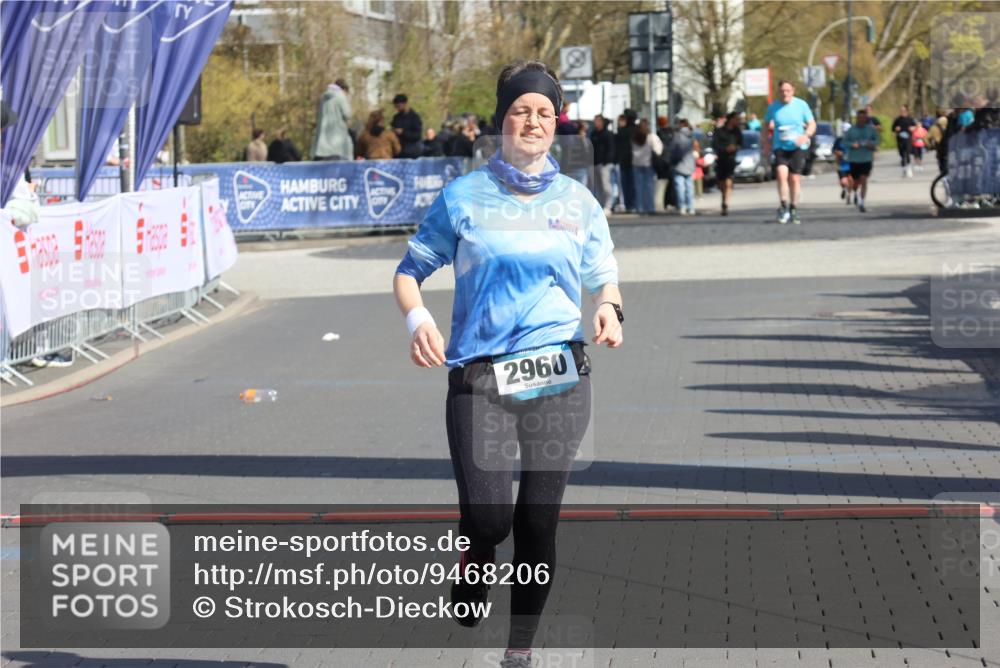 12.04.2026 - 45. Internationalen Wilhelmsburger Insellauf Strokosch-Dieckow http://msf.ph/oto/9468206 12.04.2026 11:19:26 Ziel 2960 meine-sportfotos.de