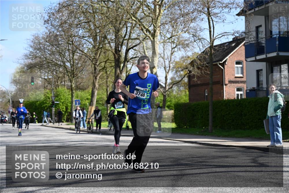 12.04.2026 - 45. Internationalen Wilhelmsburger Insellauf J. Mangold http://msf.ph/oto/9468210 12.04.2026 11:08:47 Ziel 3569, 5285, 0000, 2142, 4371, 3748, 3701, 2050, 4406, 3169, 2699, 3005, 5629, 2620, 2601, 4485, 3333 meine-sportfotos.de