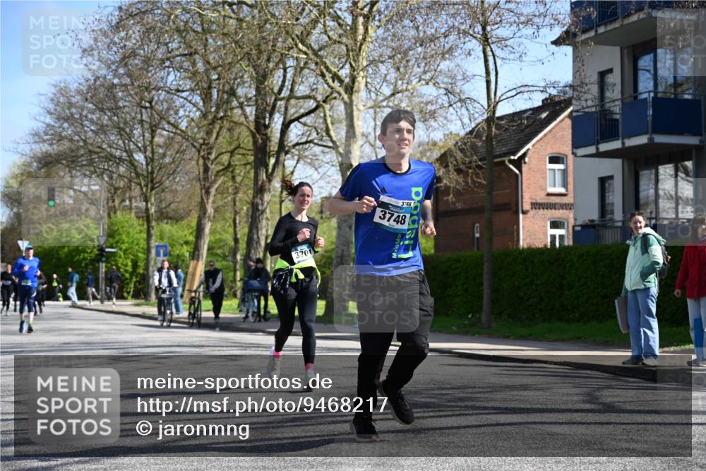 12.04.2026 - 45. Internationalen Wilhelmsburger Insellauf J. Mangold http://msf.ph/oto/9468217 12.04.2026 11:08:47 Ziel 3569, 5285, 0000, 2142, 4371, 3748, 3701, 2050, 4406, 3169, 2699, 3005, 5629, 2620, 2601, 4485, 3333 meine-sportfotos.de