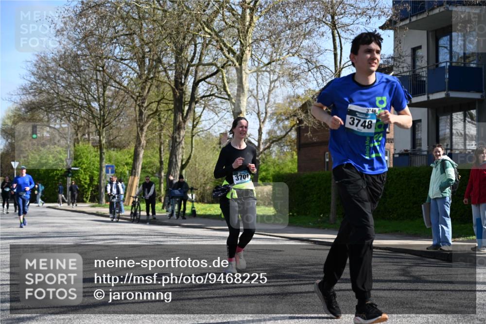 12.04.2026 - 45. Internationalen Wilhelmsburger Insellauf J. Mangold http://msf.ph/oto/9468225 12.04.2026 11:08:48 Ziel 5285, 0000, 2142, 4371, 3748, 3701, 2050, 4406, 3169, 2699, 3005, 5629, 2620, 2601, 4485, 3333 meine-sportfotos.de
