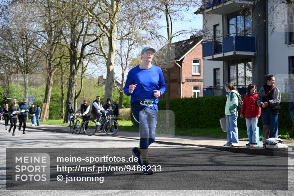12.04.2026 - 45. Internationalen Wilhelmsburger Insellauf J. Mangold http://msf.ph/oto/9468233 12.04.2026 11:08:54 Ziel 0000, 2142, 4371, 3748, 3701, 2050, 4406, 3169, 2699, 3005, 5629, 2620, 2601, 4485, 3333, 2612, 3382, 4081, 3383, 2238 meine-sportfotos.de