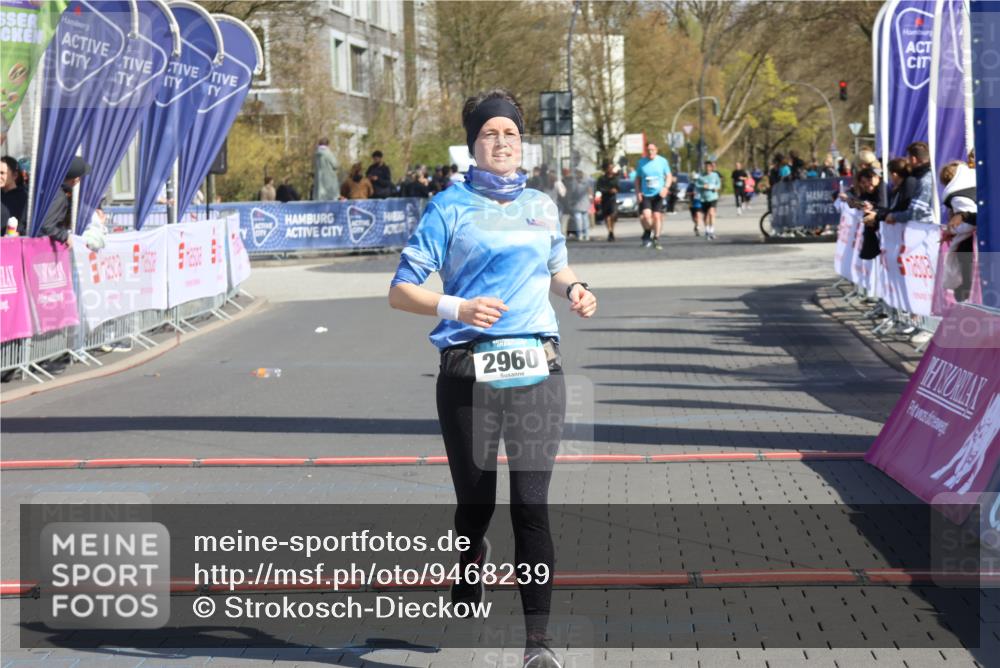 12.04.2026 - 45. Internationalen Wilhelmsburger Insellauf Strokosch-Dieckow http://msf.ph/oto/9468239 12.04.2026 11:19:27 Ziel 2960 meine-sportfotos.de