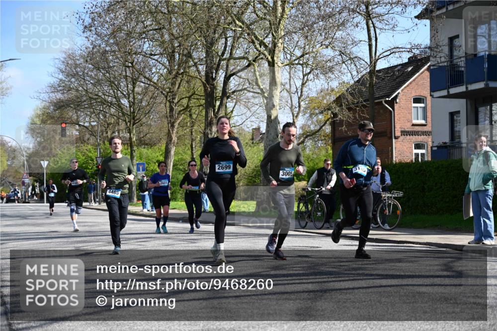 12.04.2026 - 45. Internationalen Wilhelmsburger Insellauf J. Mangold http://msf.ph/oto/9468260 12.04.2026 11:08:59 Ziel 4371, 3748, 3701, 2050, 4406, 3169, 2699, 3005, 5629, 2620, 2601, 4485, 3333, 2612, 3382, 4081, 3383, 2238 meine-sportfotos.de