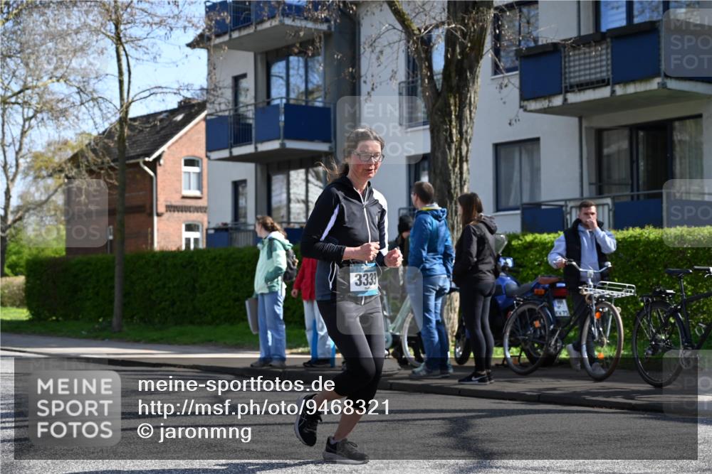 12.04.2026 - 45. Internationalen Wilhelmsburger Insellauf J. Mangold http://msf.ph/oto/9468321 12.04.2026 11:09:12 Ziel 4406, 3169, 2699, 3005, 5629, 2620, 2601, 4485, 3333, 2612, 3382, 4081, 3383, 2238, 2321, 5367 meine-sportfotos.de