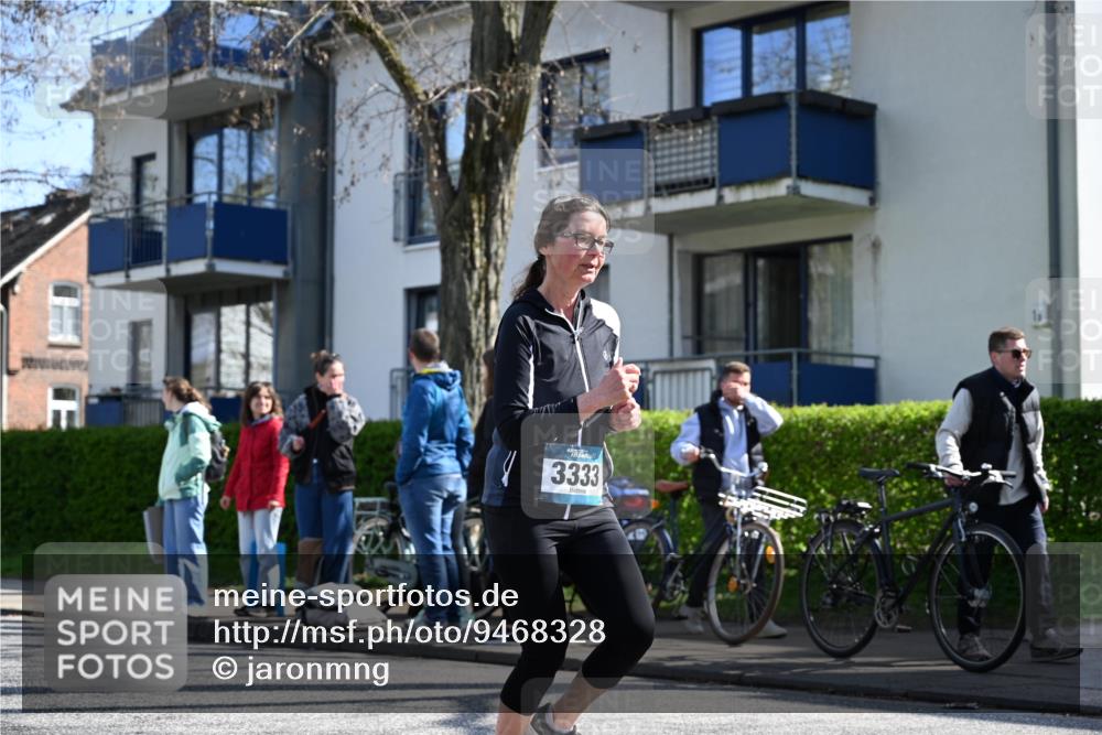 12.04.2026 - 45. Internationalen Wilhelmsburger Insellauf J. Mangold http://msf.ph/oto/9468328 12.04.2026 11:09:12 Ziel 4406, 3169, 2699, 3005, 5629, 2620, 2601, 4485, 3333, 2612, 3382, 4081, 3383, 2238, 2321, 5367 meine-sportfotos.de