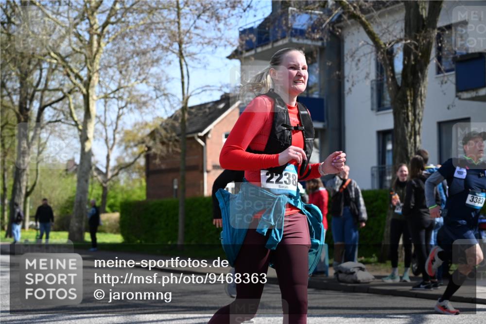 12.04.2026 - 45. Internationalen Wilhelmsburger Insellauf J. Mangold http://msf.ph/oto/9468363 12.04.2026 11:09:26 Ziel 4485, 3333, 2612, 3382, 4081, 3383, 2238, 2321, 5367, 3688, 3688, 4080, 3335, 3833, 4251 meine-sportfotos.de