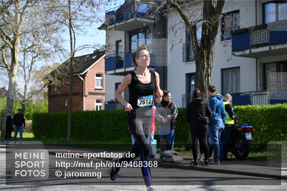 12.04.2026 - 45. Internationalen Wilhelmsburger Insellauf J. Mangold http://msf.ph/oto/9468368 12.04.2026 11:09:30 Ziel 3333, 2612, 3382, 4081, 3383, 2238, 2321, 5367, 3688, 4080, 3335, 3833, 4251, 3077, 5651, 5851 meine-sportfotos.de