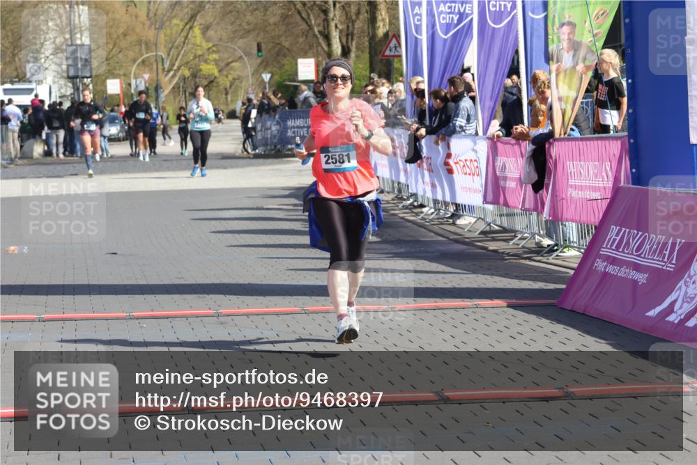 12.04.2026 - 45. Internationalen Wilhelmsburger Insellauf Strokosch-Dieckow http://msf.ph/oto/9468397 12.04.2026 11:20:04 Ziel 2581 meine-sportfotos.de
