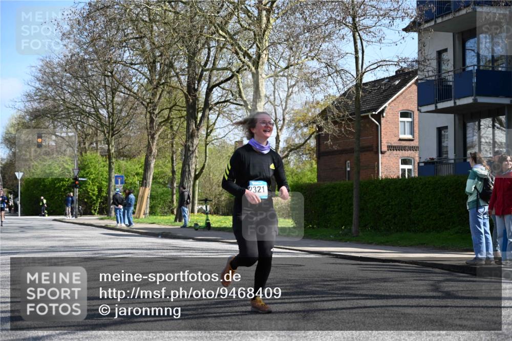 12.04.2026 - 45. Internationalen Wilhelmsburger Insellauf J. Mangold http://msf.ph/oto/9468409 12.04.2026 11:09:41 Ziel 3382, 4081, 3383, 2238, 2321, 5367, 3688, 4080, 3335, 3833, 4251, 3077, 5651, 5851, 2336, 2528, 3239 meine-sportfotos.de