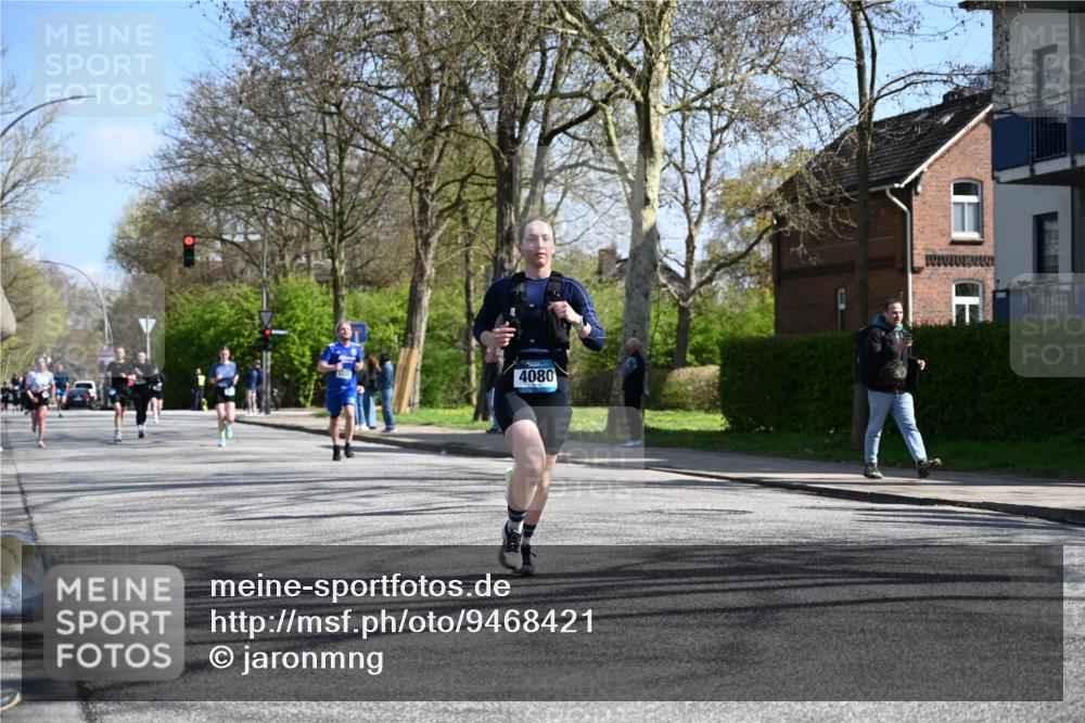 12.04.2026 - 45. Internationalen Wilhelmsburger Insellauf J. Mangold http://msf.ph/oto/9468421 12.04.2026 11:09:52 Ziel 2321, 5367, 3688, 4080, 3335, 3833, 4251, 3077, 5651, 5651, 5851, 2336, 2528, 3239, 2859, 2811, 2346 meine-sportfotos.de