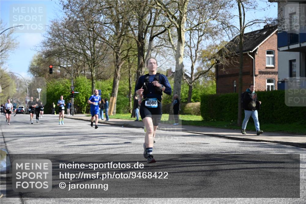 12.04.2026 - 45. Internationalen Wilhelmsburger Insellauf J. Mangold http://msf.ph/oto/9468422 12.04.2026 11:09:52 Ziel 2321, 5367, 3688, 4080, 3335, 3833, 4251, 3077, 5651, 5651, 5851, 2336, 2528, 3239, 2859, 2811, 2346 meine-sportfotos.de