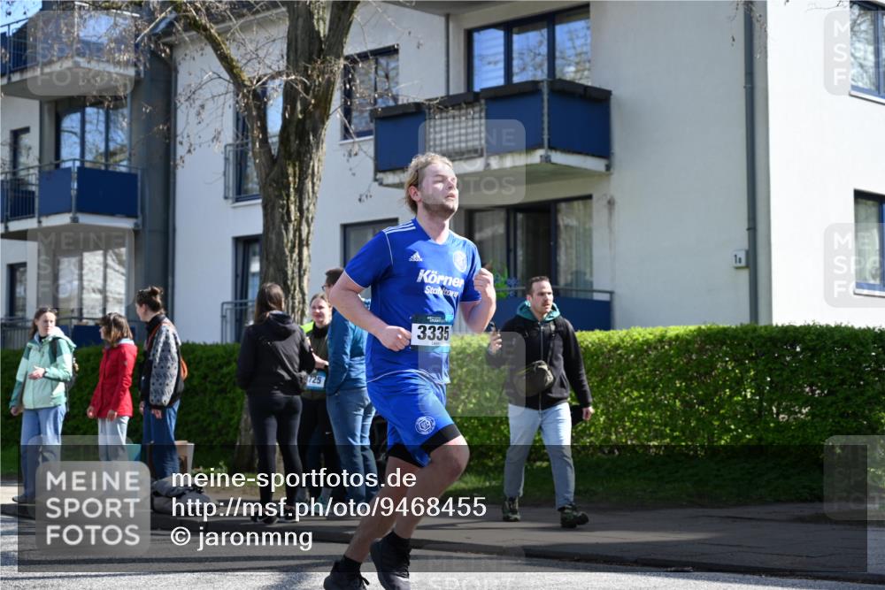 12.04.2026 - 45. Internationalen Wilhelmsburger Insellauf J. Mangold http://msf.ph/oto/9468455 12.04.2026 11:09:58 Ziel 3688, 4080, 3335, 3833, 4251, 3077, 5651, 5851, 2336, 2528, 3239, 2859, 2811, 2346, 3884, 3847, 3832, 2199, 3715 meine-sportfotos.de