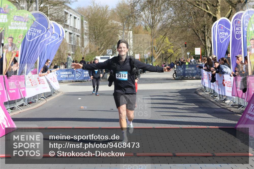 12.04.2026 - 45. Internationalen Wilhelmsburger Insellauf Strokosch-Dieckow http://msf.ph/oto/9468473 12.04.2026 11:20:20 Ziel 2318, 4058 meine-sportfotos.de