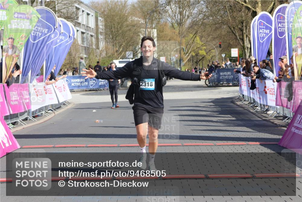 12.04.2026 - 45. Internationalen Wilhelmsburger Insellauf Strokosch-Dieckow http://msf.ph/oto/9468505 12.04.2026 11:20:20 Ziel 2318, 4058 meine-sportfotos.de