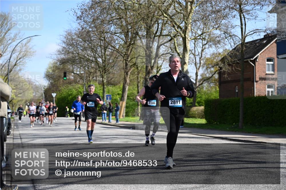 12.04.2026 - 45. Internationalen Wilhelmsburger Insellauf J. Mangold http://msf.ph/oto/9468533 12.04.2026 11:10:20 Ziel 2336, 2528, 3239, 2859, 2811, 2346, 3884, 3847, 3832, 2199, 3715, 2585, 4334, 3507, 3913, 2208, 2539, 2513, 2590, 2576 meine-sportfotos.de