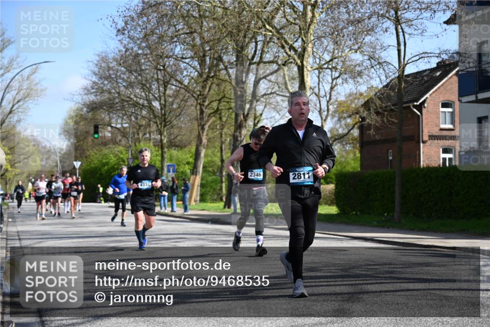 12.04.2026 - 45. Internationalen Wilhelmsburger Insellauf J. Mangold http://msf.ph/oto/9468535 12.04.2026 11:10:20 Ziel 2336, 2528, 3239, 2859, 2811, 2346, 3884, 3847, 3832, 2199, 3715, 2585, 4334, 3507, 3913, 2208, 2539, 2513, 2590, 2576 meine-sportfotos.de