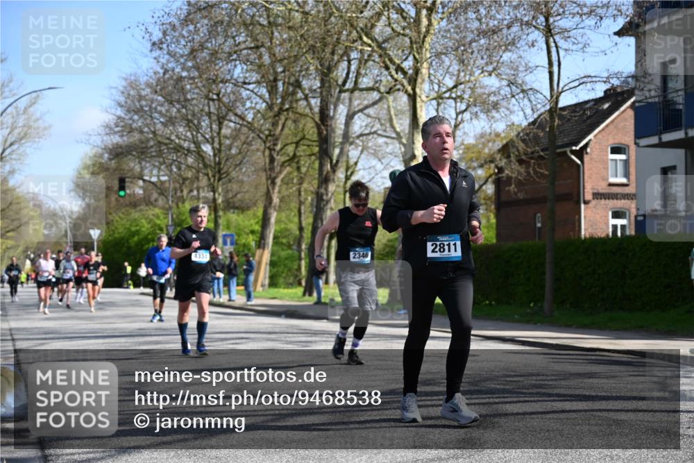 12.04.2026 - 45. Internationalen Wilhelmsburger Insellauf J. Mangold http://msf.ph/oto/9468538 12.04.2026 11:10:20 Ziel 2336, 2528, 3239, 2859, 2811, 2346, 3884, 3847, 3832, 2199, 3715, 2585, 4334, 3507, 3913, 2208, 2539, 2513, 2590, 2576 meine-sportfotos.de