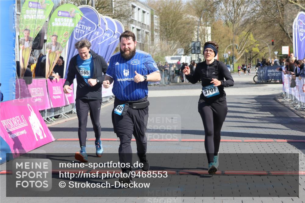 12.04.2026 - 45. Internationalen Wilhelmsburger Insellauf Strokosch-Dieckow http://msf.ph/oto/9468553 12.04.2026 11:20:27 Ziel 4058, 3707, 4446, 4165 meine-sportfotos.de
