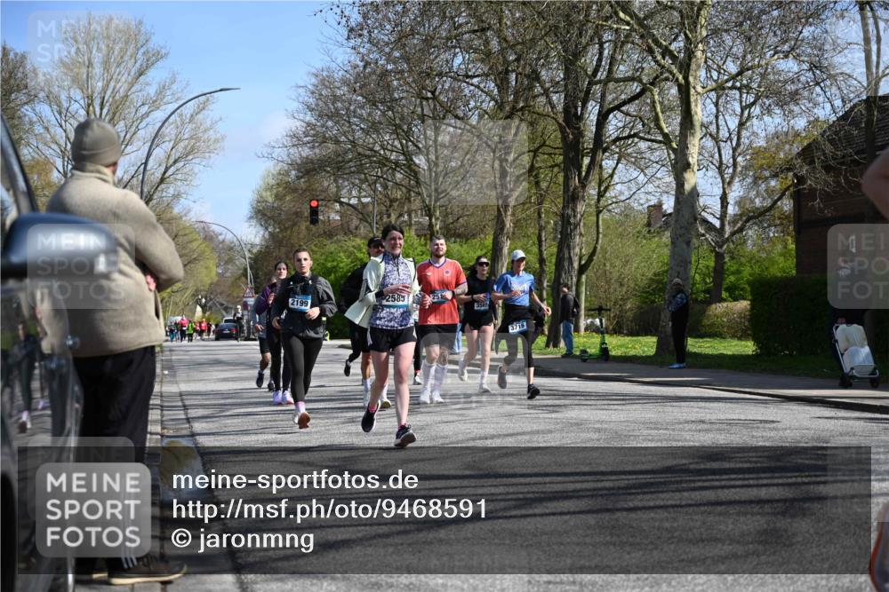 12.04.2026 - 45. Internationalen Wilhelmsburger Insellauf J. Mangold http://msf.ph/oto/9468591 12.04.2026 11:10:30 Ziel 3239, 2859, 2811, 2346, 3884, 3847, 3832, 2199, 3715, 2585, 4334, 3507, 3913, 2208, 2539, 2513, 2539, 2513, 2590, 2576, 2320, 5616, 2548 meine-sportfotos.de