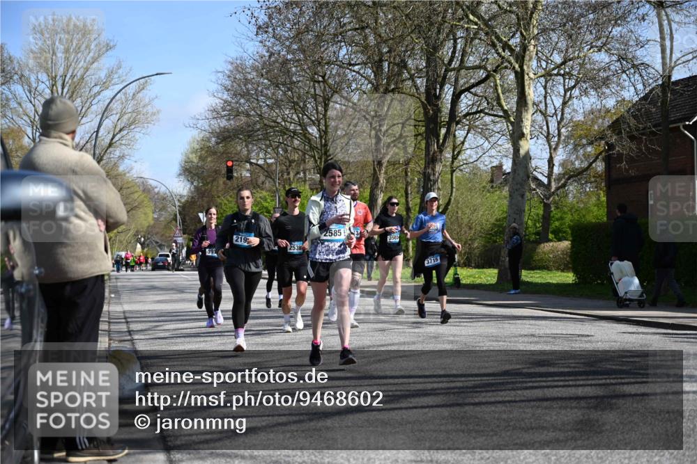 12.04.2026 - 45. Internationalen Wilhelmsburger Insellauf J. Mangold http://msf.ph/oto/9468602 12.04.2026 11:10:30 Ziel 3239, 2859, 2811, 2346, 3884, 3847, 3832, 2199, 3715, 2585, 4334, 3507, 3913, 2208, 2539, 2513, 2539, 2513, 2590, 2576, 2320, 5616, 2548 meine-sportfotos.de