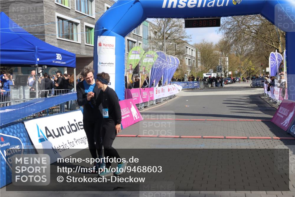 12.04.2026 - 45. Internationalen Wilhelmsburger Insellauf Strokosch-Dieckow http://msf.ph/oto/9468603 12.04.2026 11:20:32 Ziel  meine-sportfotos.de
