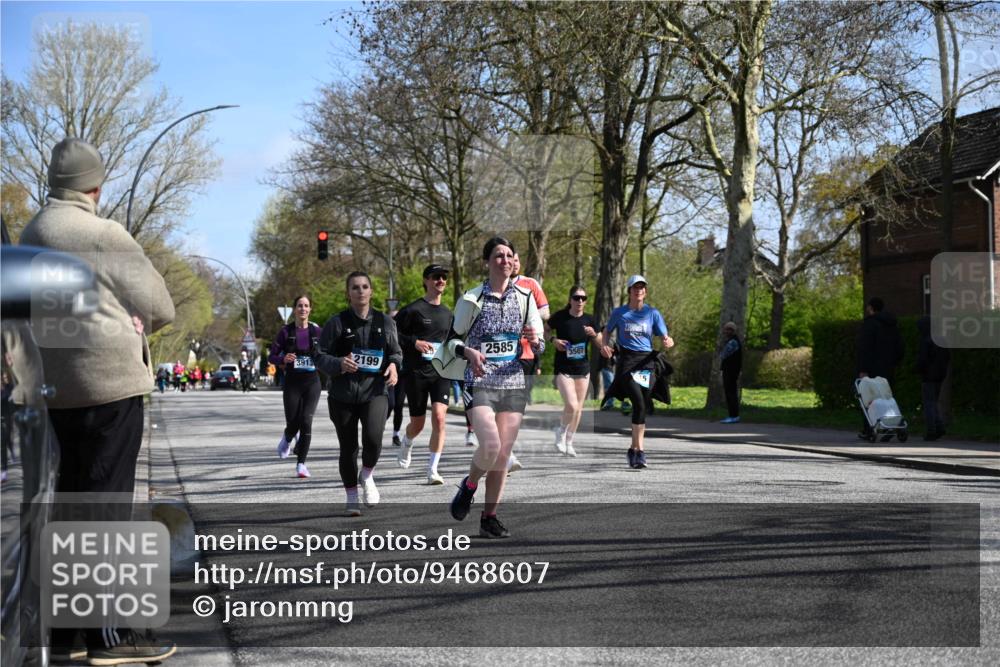 12.04.2026 - 45. Internationalen Wilhelmsburger Insellauf J. Mangold http://msf.ph/oto/9468607 12.04.2026 11:10:31 Ziel 2859, 2811, 2346, 3884, 3847, 3832, 2199, 3715, 2585, 4334, 3507, 3913, 2208, 2539, 2513, 2590, 2576, 2590, 2576, 2320, 5616, 2548 meine-sportfotos.de